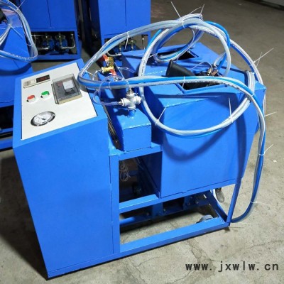 AB料聚氨酯低壓注塑機(jī) 可移動發(fā)泡機(jī) 鋁合金夾層補(bǔ)口機(jī)專業(yè)制造  AB料聚氨酯低壓注塑機(jī)