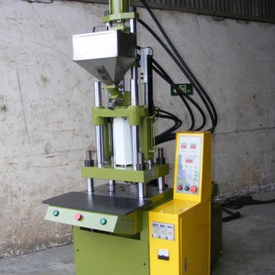 廣東**JZ-150立式注塑機、數(shù)據(jù)線立式小型注塑機