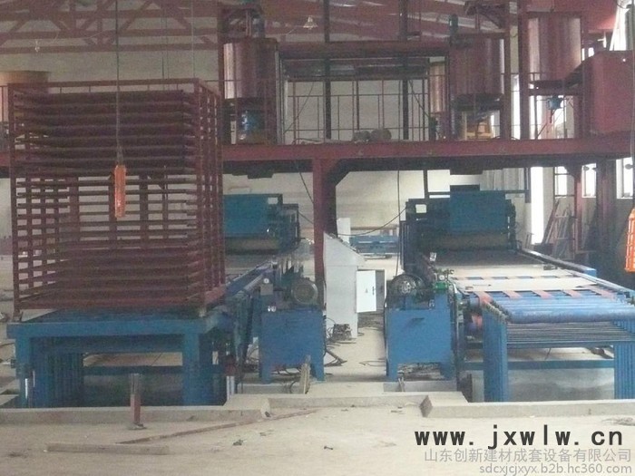 供應(yīng)創(chuàng)新XD發(fā)泡機(jī)、菱鎂發(fā)泡機(jī)、發(fā)泡機(jī)