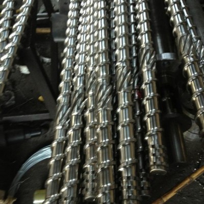低價(jià)高品質(zhì)大金注塑機(jī)1100-42螺桿
