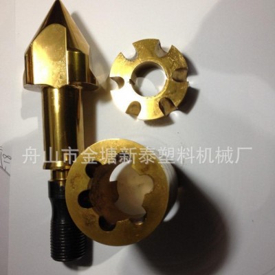 誠(chéng)信精工制造世界 水平鈦合金注塑機(jī)過膠頭組