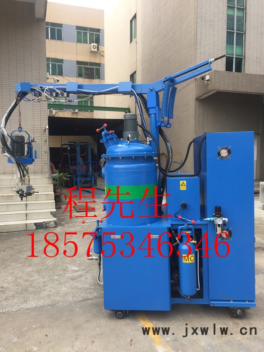 實誠機械 SC-FP600聚氨酯發(fā)泡機 自動換色 自動打料