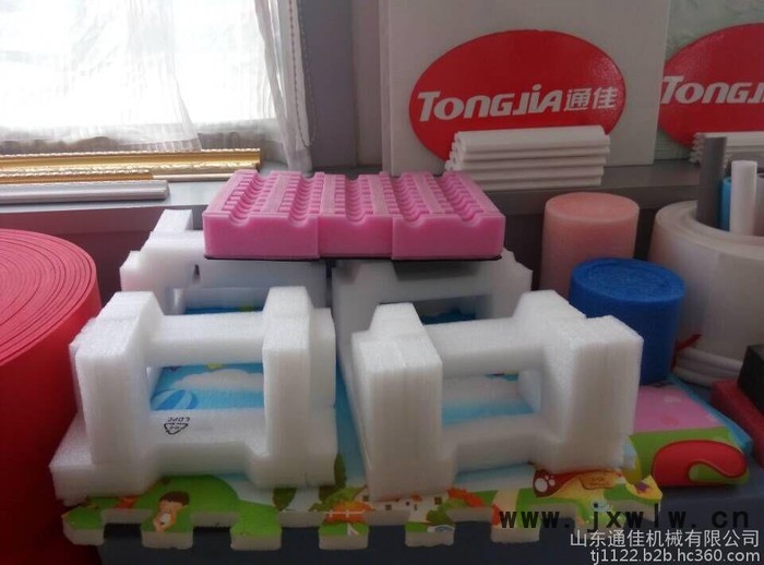 epe珍珠棉發(fā)泡片材設(shè)備，發(fā)泡機(jī)，珍珠棉管設(shè)備