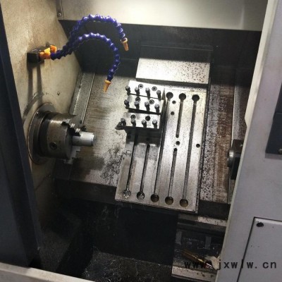 寧一機(jī)床 CK6140 數(shù)控車床   刀架尾座車床 加工中心  優(yōu)惠供應(yīng)各型號數(shù)控車床零配件
