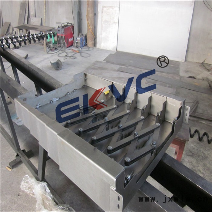大連數(shù)控機(jī)床鋼板防護(hù)罩,機(jī)床防護(hù)罩,機(jī)床鋼板罩廠家