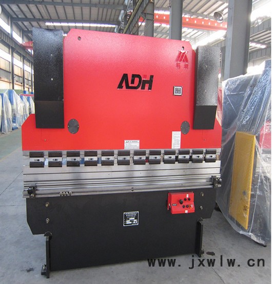 裕祥牌sl-568 閘式剪板機   數(shù)控折彎機   擺式剪板機  產(chǎn)品 隨時聯(lián)系