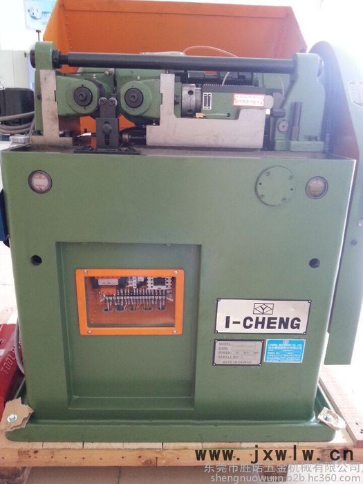 鎰全3T螺紋加工機(jī)床  臺灣鎰全小型IC-3T滾絲機(jī) 進(jìn)口小型滾絲機(jī)