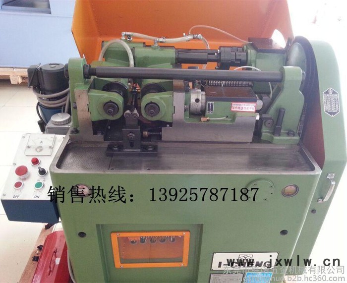 螺紋加工機(jī)床 原裝臺灣鎰全精密滾絲機(jī)  風(fēng)扇軸專用滾牙機(jī)  馬達(dá)軸芯專用滾絲機(jī)