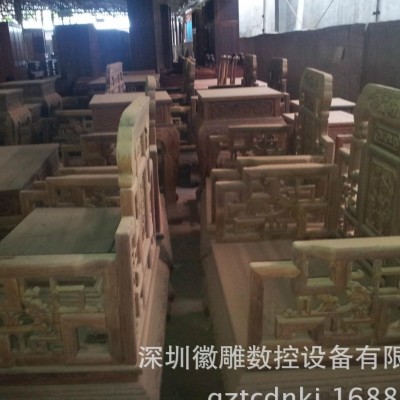 數(shù)控機(jī)床 三軸聯(lián)動 多頭浮雕 CNC加工中心