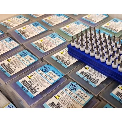 **機(jī)專用刀具鉆頭、罩熔噴布模具專用鉆頭、加工熔噴布噴絲板專用微小鉆頭