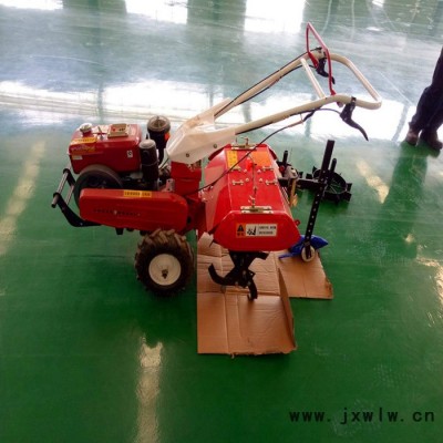 大棚四驅(qū)微耕機(jī) 除草松土起壟機(jī) 多功能可配多種刀具除地機(jī)犁田機(jī)
