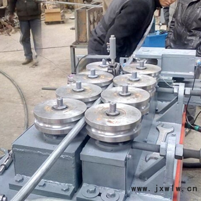 **伺服電機(jī)蔬菜大棚彎管機(jī) 工藝品打彎?rùn)C(jī)器 花架滾圓機(jī) 溫室大棚鋼管頂彎彎弧機(jī)械設(shè)備