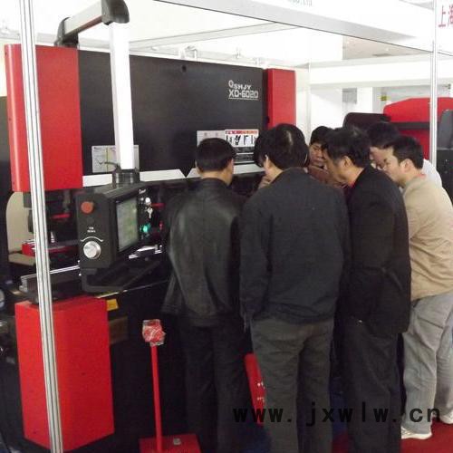 玖野機床xd-6020 數(shù)控折彎機