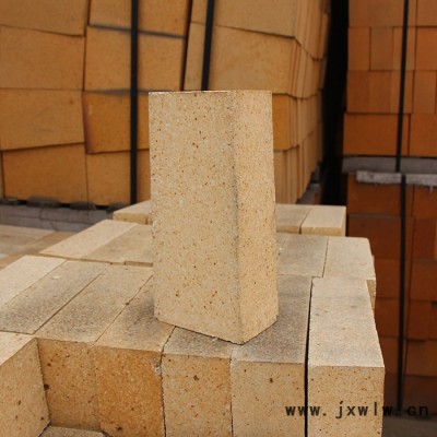 耐火磚廠家 直供高溫工業(yè)爐新建維修用耐火磚 可根據(jù)爐型定制