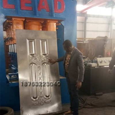 出口門板壓花機(jī)  大型框架式防盜門液壓機(jī)