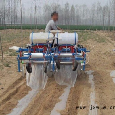 噴藥播種覆膜機(jī)  壟上花生播種機(jī)廠家 花生種植噴藥覆膜機(jī)視頻