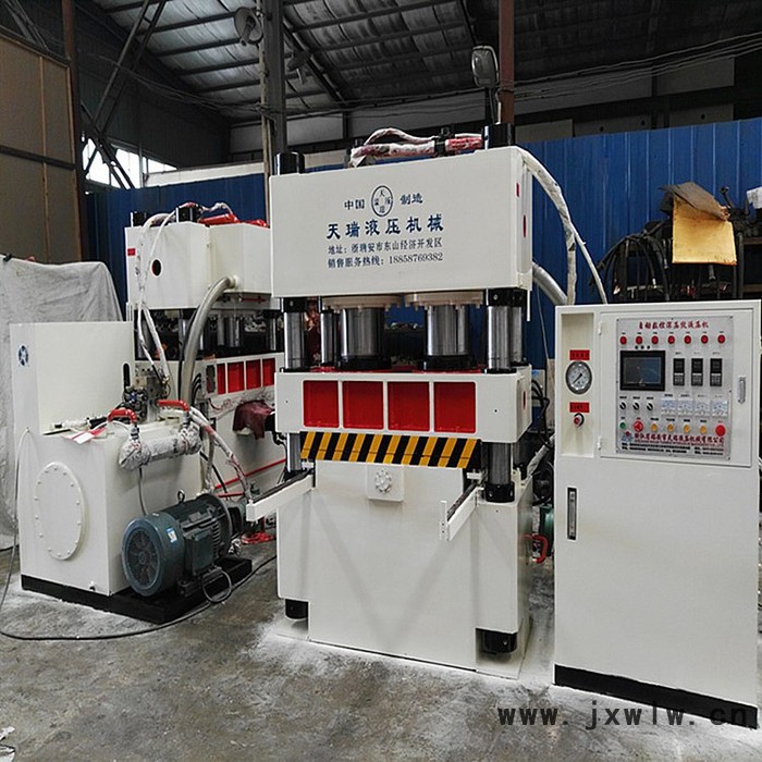 天瑞機(jī)械廠家 拼圖打散機(jī) 自動拼圖打散機(jī) 模切燙金機(jī) 燙金壓紋機(jī) 禮品盒壓紋機(jī)