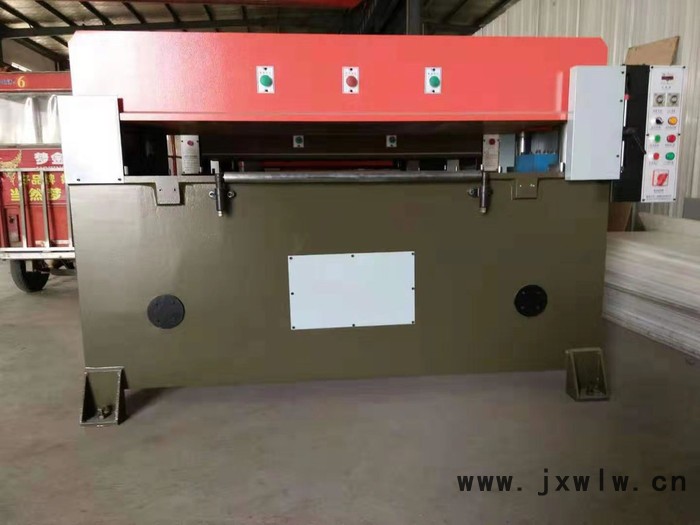 展順XCLP3 精密四柱液壓裁斷機(jī)液壓沖床模切機(jī)液壓機(jī)全自動(dòng)切條機(jī)分條機(jī)