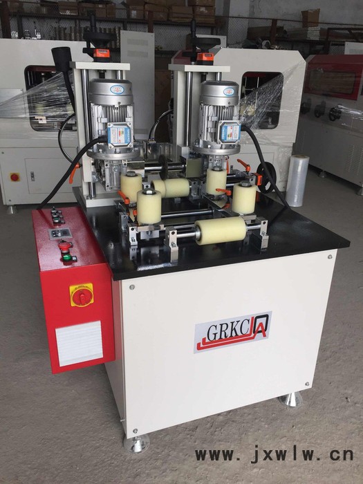 G 斷橋鋁穿條機 斷橋鋁型材復(fù)合機 熱收縮機 斷橋鋁型滾壓復(fù)合機  穿條設(shè)備 穿條機 復(fù)合機 鋁木 鋁塑 鋁型材 異型