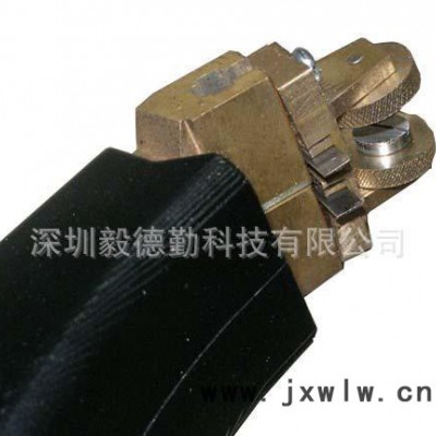 毅德勤輪胎雕花機(jī),橡膠開槽機(jī)