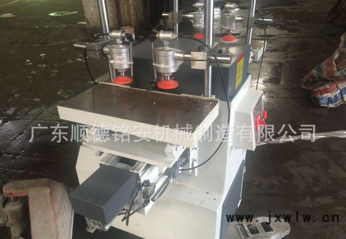 全自動榫槽機榫眼開槽機鑼槽機13751529385銘安機械制造