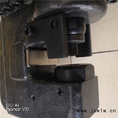 供應(yīng)槽鋼角鋼沖孔機(jī)  提便攜式液壓沖孔機(jī) 板材打孔機(jī)