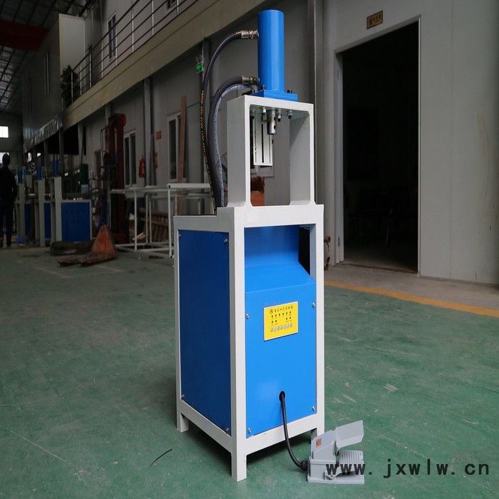 萬(wàn)邦機(jī)械A(chǔ)2-R80 不銹鋼液壓沖孔機(jī) 鋼板打孔機(jī) 樓梯扶手坡口機(jī)