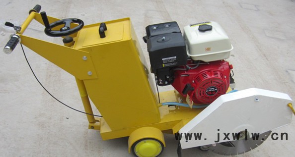 供應(yīng)汽油馬路切割機(jī)、路面切割機(jī)
