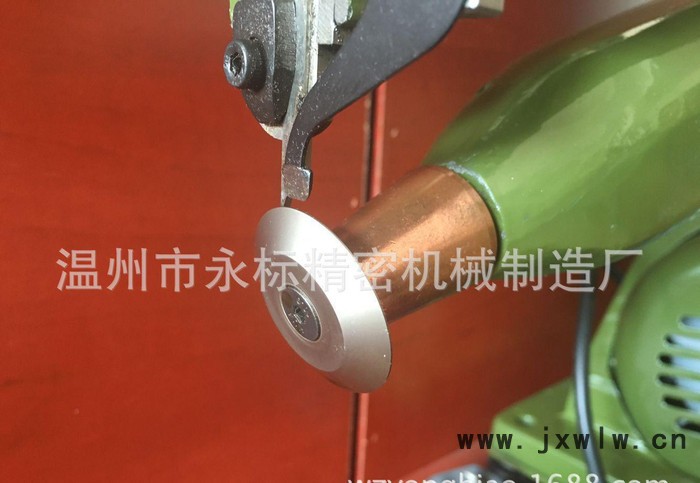 **202Z 臺(tái)試內(nèi)里修邊機(jī) 高頭車(chē) 工業(yè)縫紉機(jī),鞋機(jī) 縫紉機(jī)，