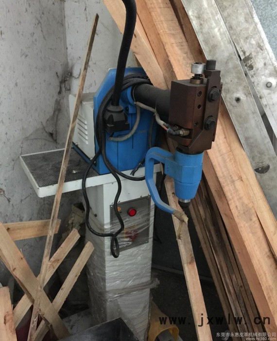 鞋面挖槽機(jī)修邊機(jī)挖孔機(jī)