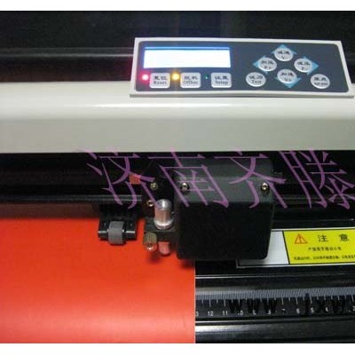 供應(yīng)匯寶1360型不干膠刻繪機 刻字機 割字機 硅藻泥刻畫機