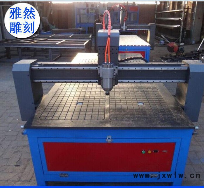 木工雕刻機(jī) 雕刻機(jī)專業(yè)生產(chǎn) 大量**耐用木工雕刻機(jī)