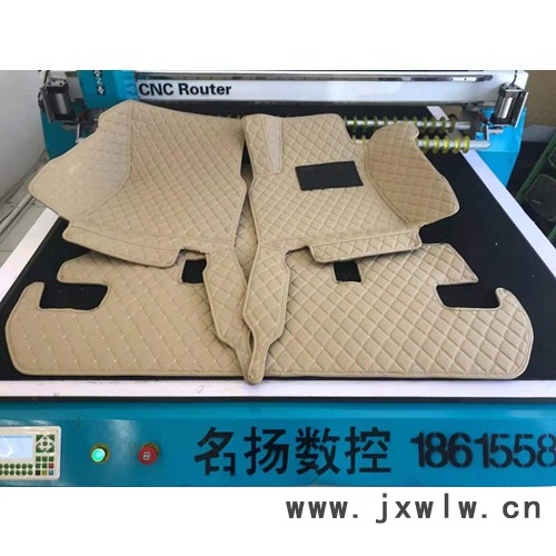 名揚(yáng) 廠家定制 汽車腳墊旋轉(zhuǎn)刀裁剪切割機(jī)，大包圍后備箱墊，360軟包數(shù)控切割機(jī)