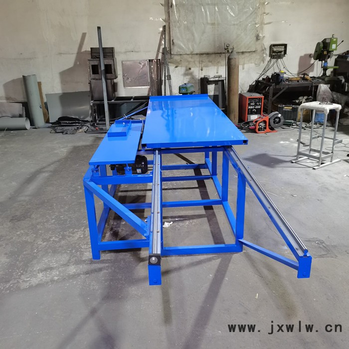 板材數(shù)控切割小型臺鋸 木工精密裁板鋸 PVC板推臺鋸工廠生產(chǎn)
