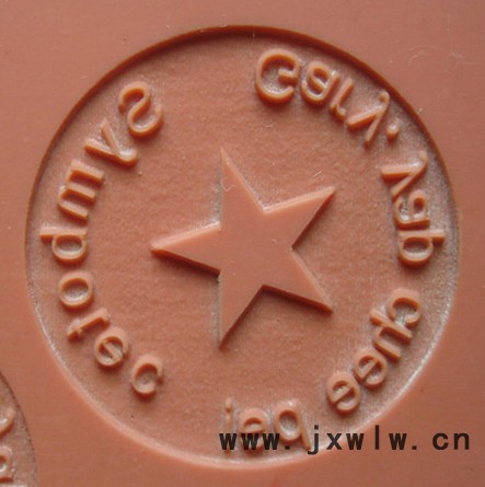 1325雙色板雕刻機(jī) 有色板雕刻機(jī) ABS板廣告字雕刻機(jī) 免費(fèi)培訓(xùn)
