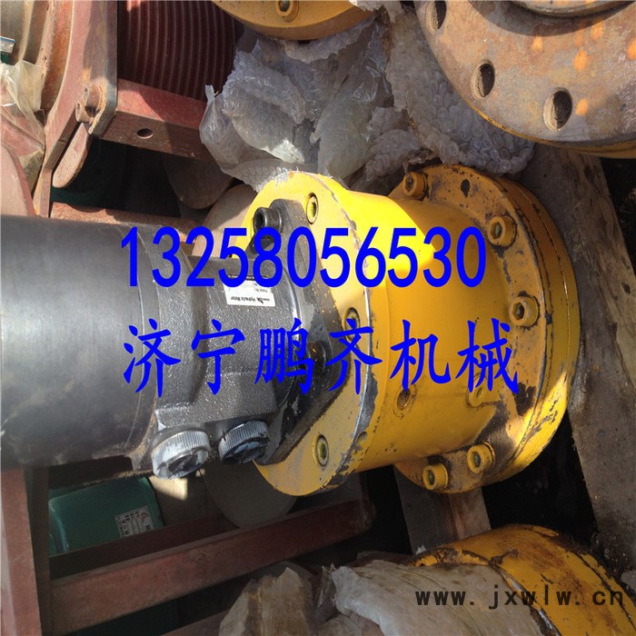 大扭矩行星減速機(jī)隨車(chē)吊回轉(zhuǎn)減速機(jī)立式560N.m減速機(jī)