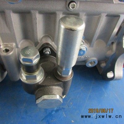 供應(yīng)濰柴發(fā)動機(jī)配件612601080578高壓油泵