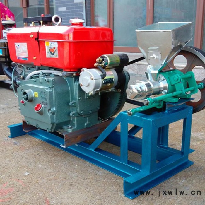 車載式五谷雜糧膨化機(jī) 汽車發(fā)動(dòng)機(jī)帶動(dòng)雜糧膨化機(jī) 玉米膨化機(jī)