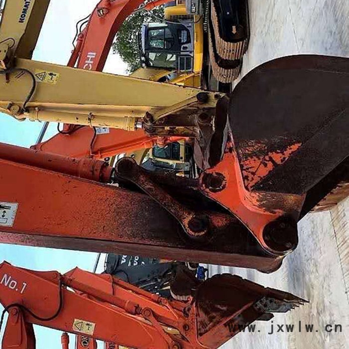 hitachi/日立 二手挖掘機 大小臂動作協(xié)調(diào)不掉臂 發(fā)動機運轉(zhuǎn)良好 一點毛病沒有