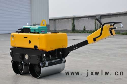 760kg柴油發(fā)動機機械傳動人力轉(zhuǎn)向定量液壓馬達(dá)手扶雙鋼輪壓路機路得威廠家品牌直銷