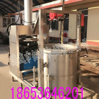 大型油渣過濾設(shè)備 火鍋底料壓榨機 豬油油渣過濾擠壓設(shè)備