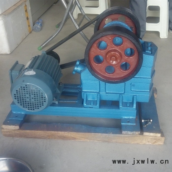 型號鄂式破碎機 一件起批 碎石機 大小型石料粉碎設備