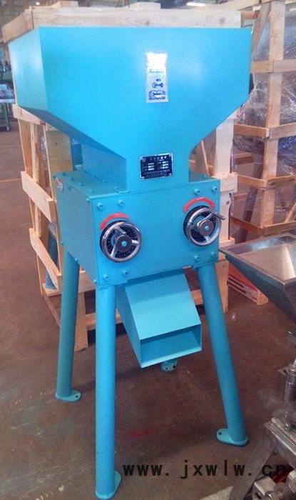 山東雙佳JMF3A精釀麥芽粉碎機，對輥麥芽粉碎機，啤酒專用粉碎設(shè)備