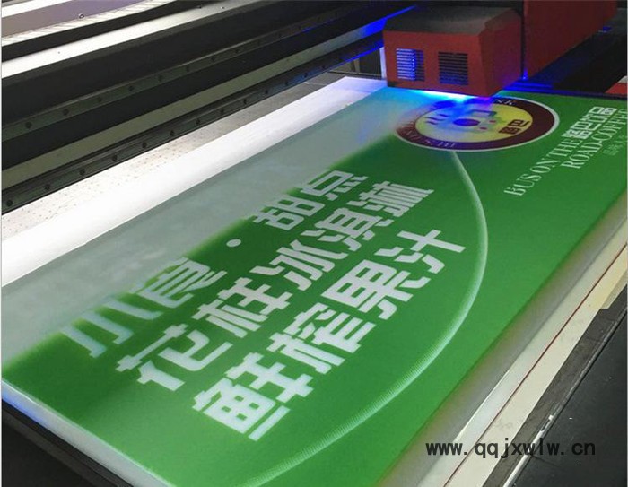 3d瓷磚理光G5數碼打印機 深圳專業(yè)生產打印機