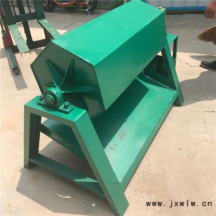 安遠(yuǎn)鐵除銹翻新拋光機(jī)自制滾筒拋光機(jī) 