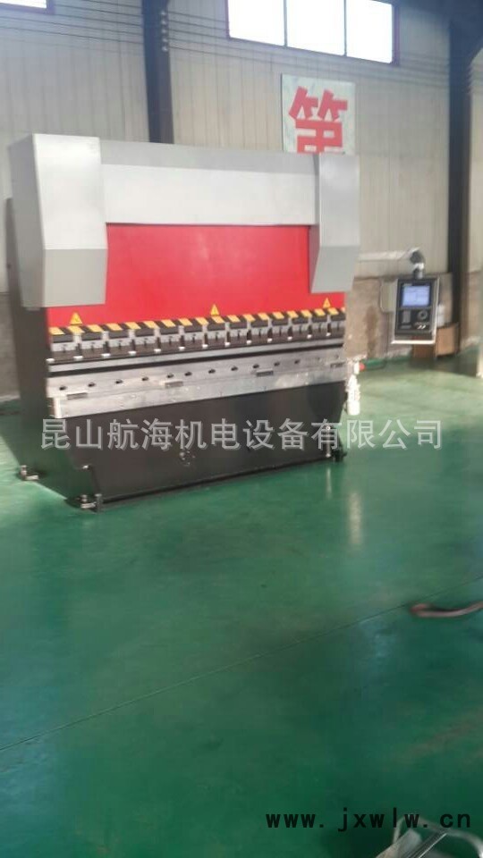 11數(shù)控折彎機