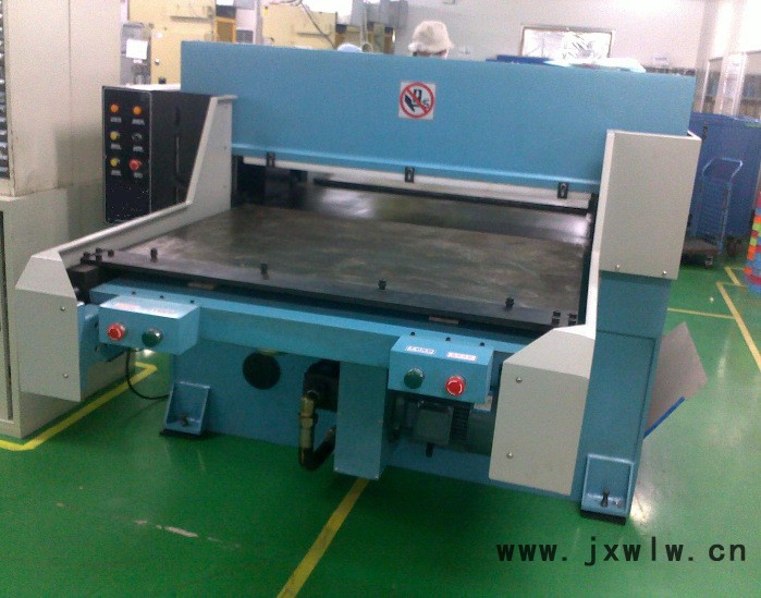 全自動(dòng)液壓精密四柱下料機(jī)（自動(dòng)送料 50T）
