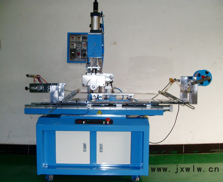 HTM-600【綺彩熱轉(zhuǎn)印廠家供應】燙金機 東莞熱轉(zhuǎn)印機器