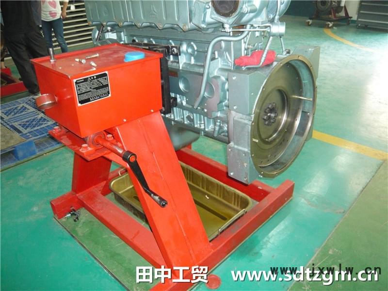 發(fā)動機翻轉(zhuǎn)架.jpg