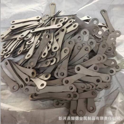 機械格柵除污機回轉(zhuǎn)式攔污清污反撈式轉(zhuǎn)鼓式不銹鋼雨水格柵
